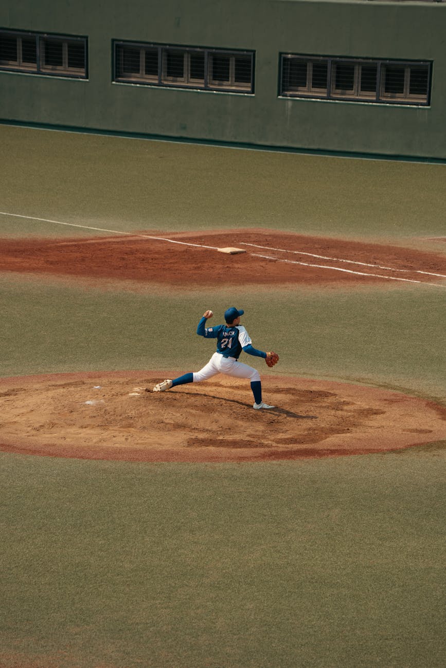 横浜DeNAベイスターズ2025年版ロスターの全体像｜投手45名・野手40名の布陣